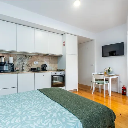 A Window To - Premium At Clerigos Tower Apartment Porto