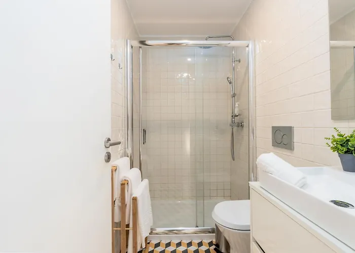 A Window To - Premium At Clerigos Tower Apartament *