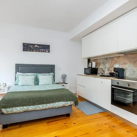A Window To Porto - Studio At Clerigos Tower *