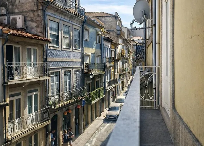 A Window To - Premium At Clerigos Tower *